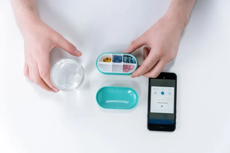 The Cost-Cutting Habit Your Pharmacist May Be Watching With Concern: A Clinical Guide to Pill Splitting
